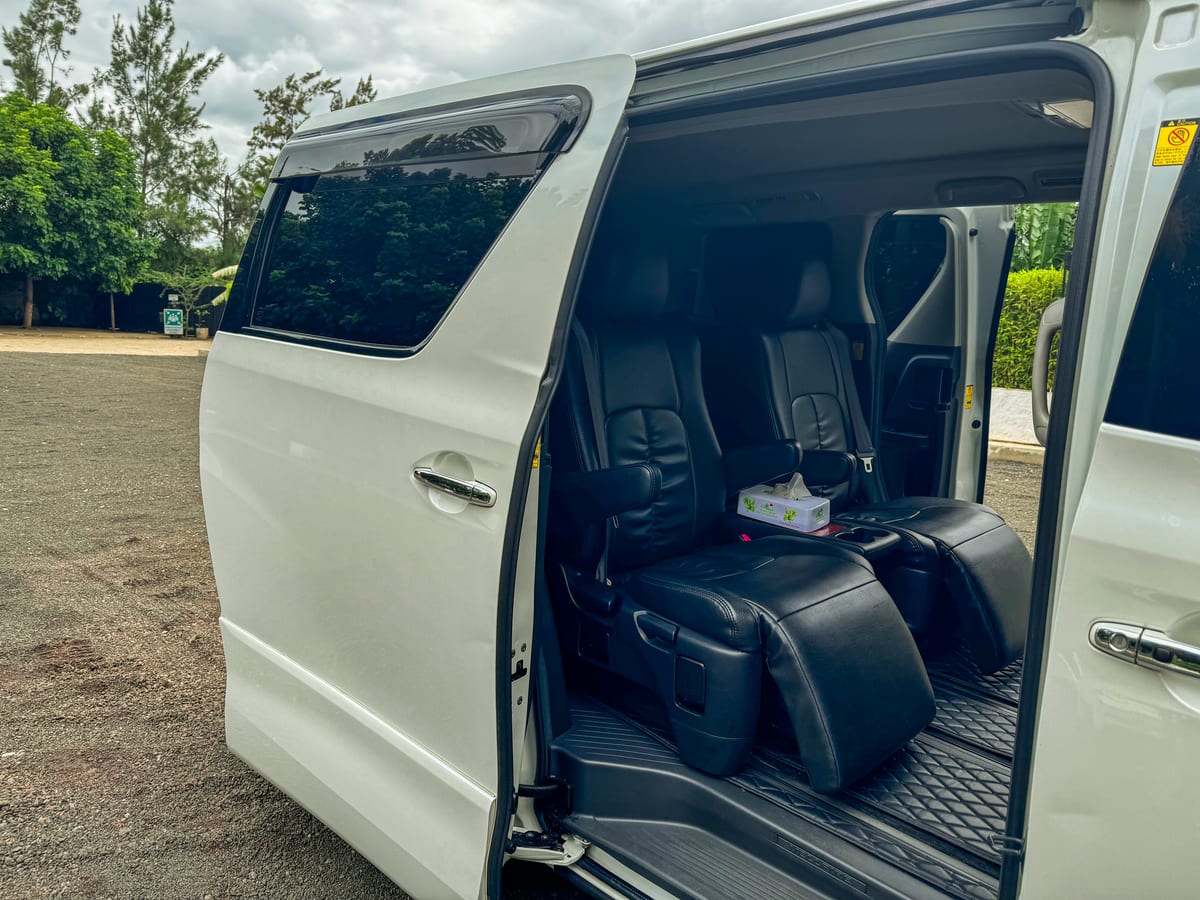 Airport transfer vehicle for Njiro Climax guests